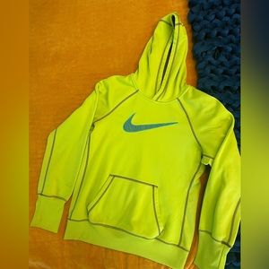 NIKE Therma-fit Logo Pullover Hoodie Sweatshirt